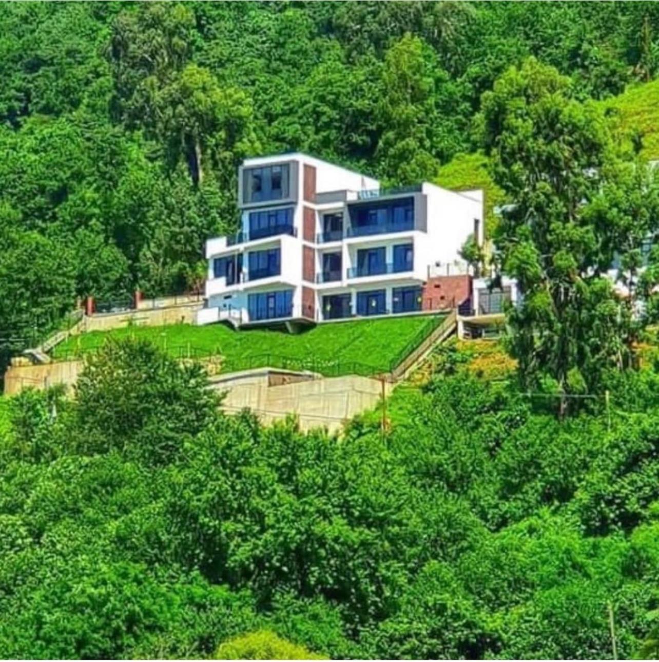 Villa Deluxe ควาเรียที ภายนอก รูปภาพ